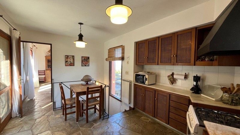 Increible casa en venta y alquiler en El Chorro a pasos del mar